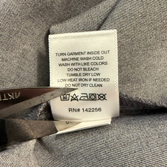 FIGS Rafaela Oversized Scrub Top Short Sleeve Graphite Women’s Size Large - Picture 8 of 9